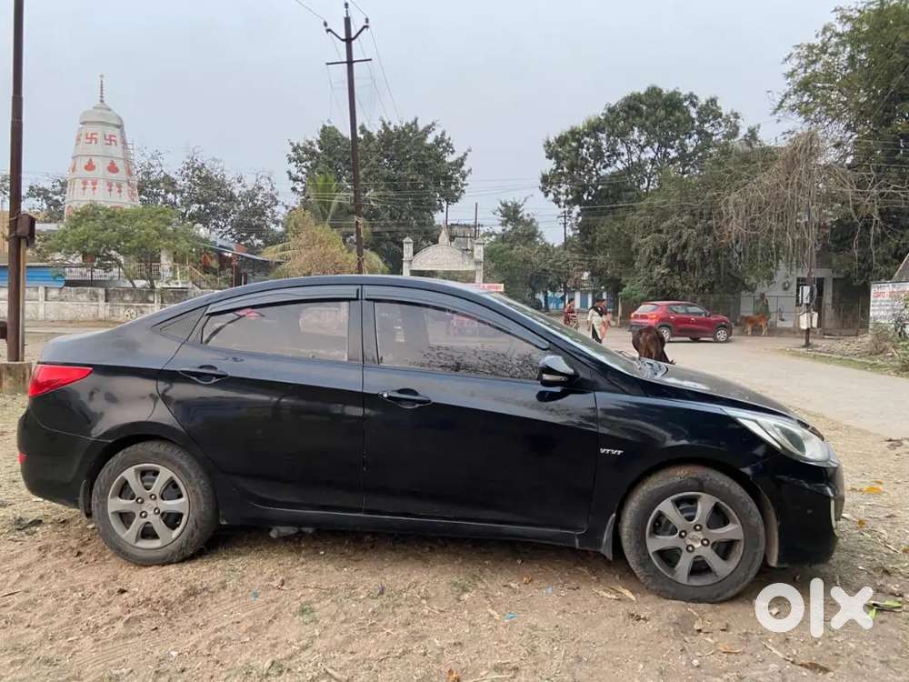 Black Verna 2014 1.6 Petrol Manual  80,000 Km  Excellent Condition