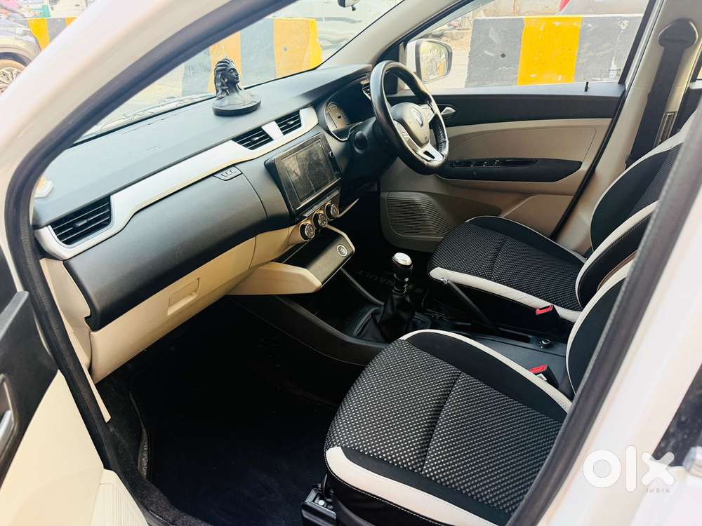 Renault Triber Rxt, 2019, Petrol