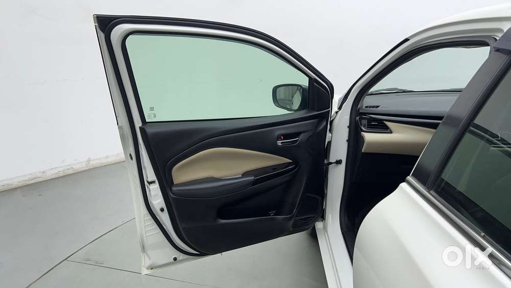 Toyota Glanza 1.2 V Amt, 2022, Petrol