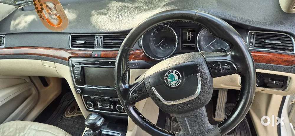Skoda Superb Elegance 2013