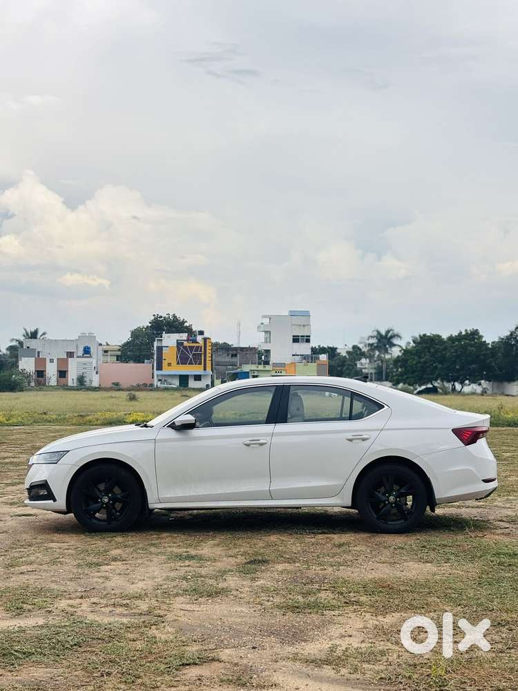 Skoda Octavia 2.0 Style Tsi At, 2021, Petrol