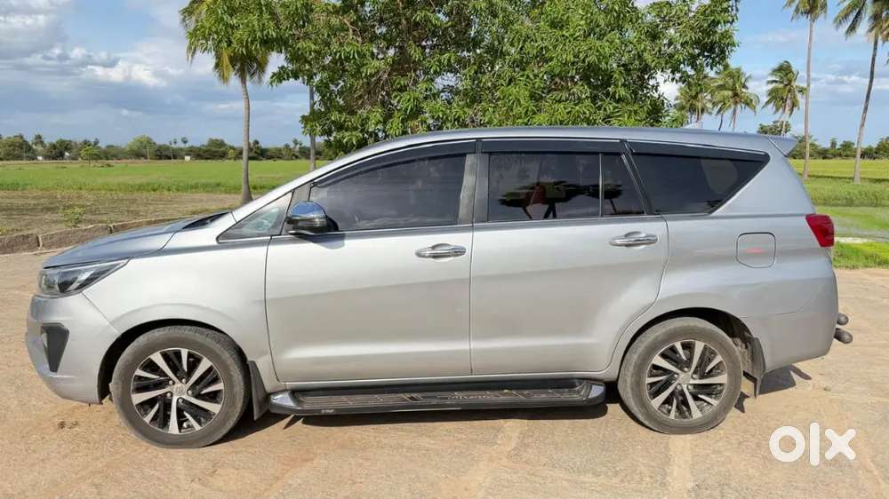 Toyota Innova Crysta 2022