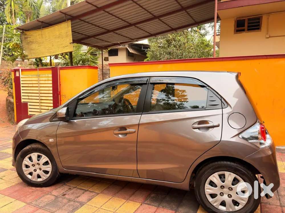 Honda Brio 2016 Petrol Well Maintained