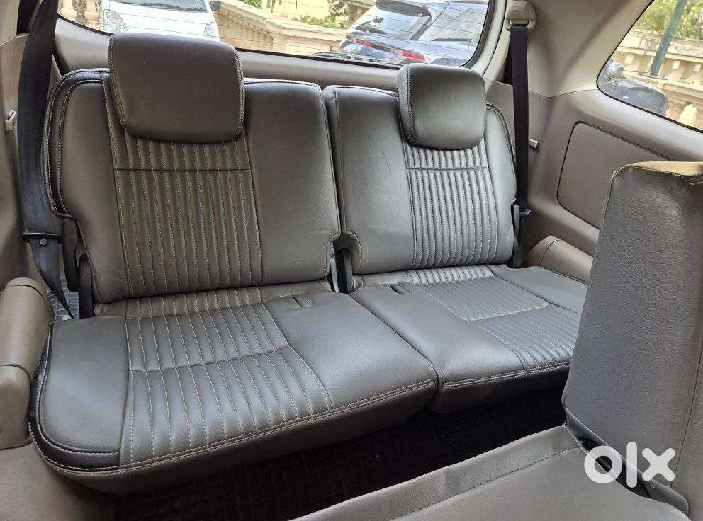 Toyota Innova 2.5 Gx 8 Seater Limited Edition, 2015, Diesel