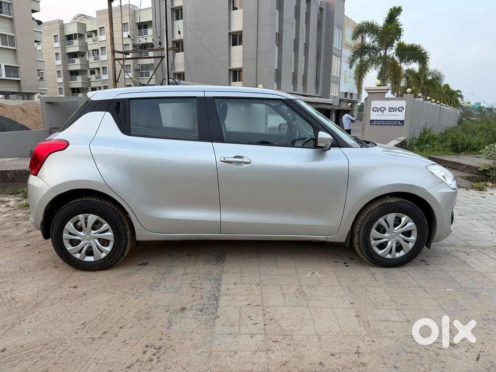 Maruti Suzuki Swift Amt Zxi, 2021, Petrol