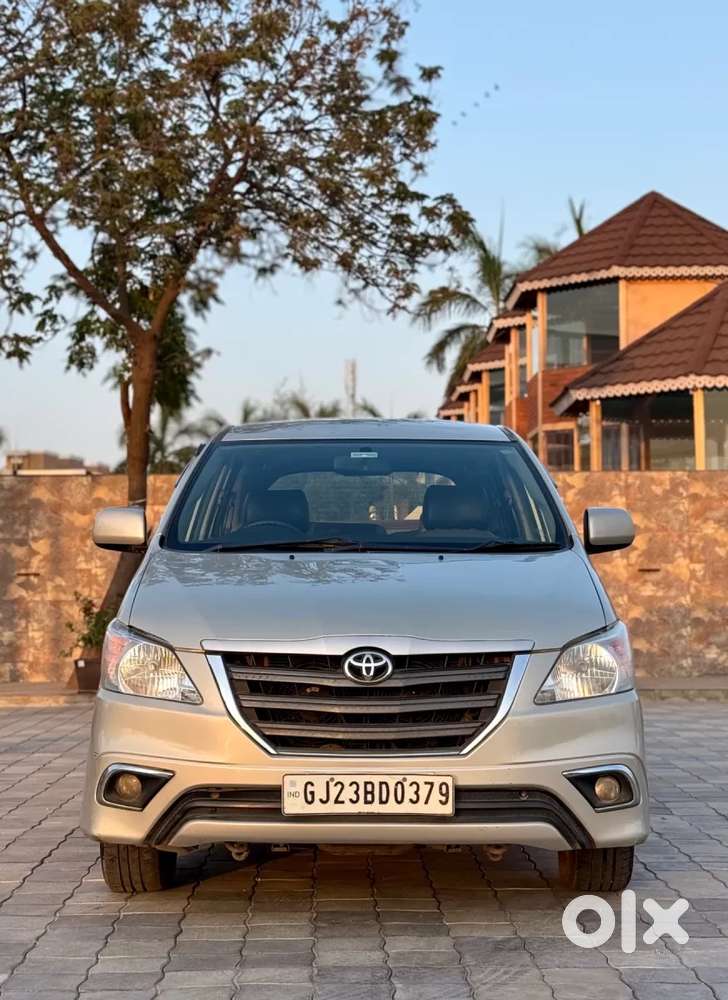 Toyota Innova 2.5 Gx 8 Str Bs-iii, 2015, Diesel