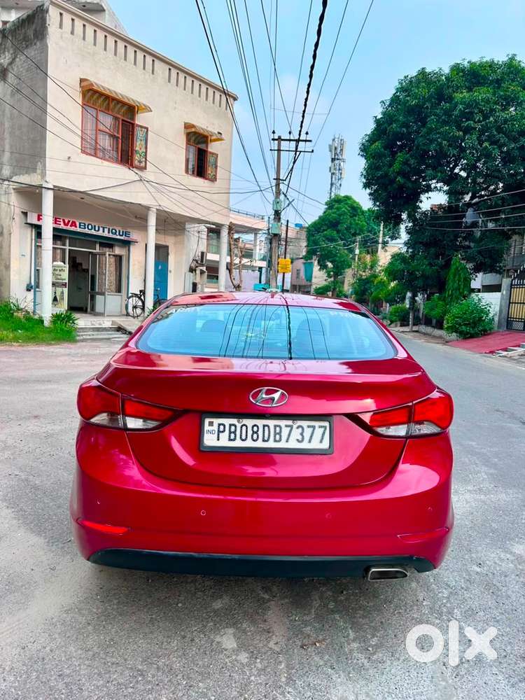 Hyundai Elantra Petrol 2015 Automatic Top Model Ventialed Seats