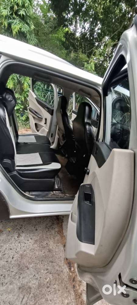 Renault Triber Rxl, 2021, Petrol
