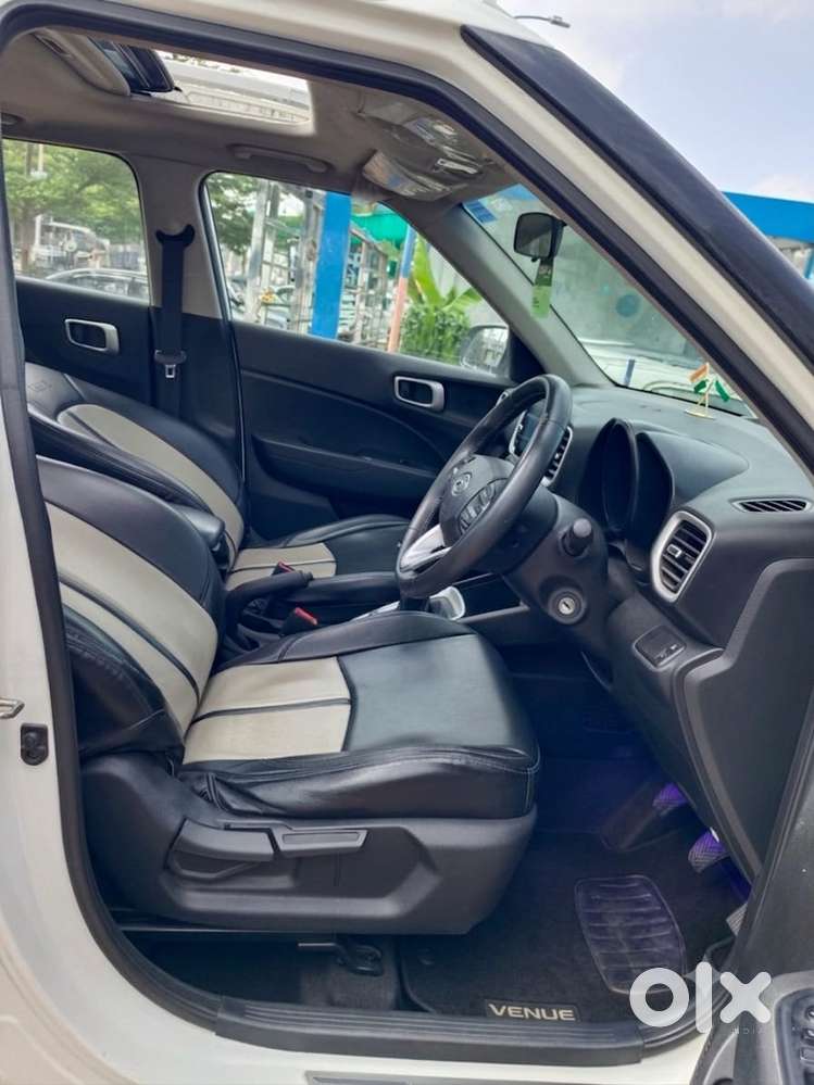 Hyundai Venue Sx Mt, 2019, Petrol