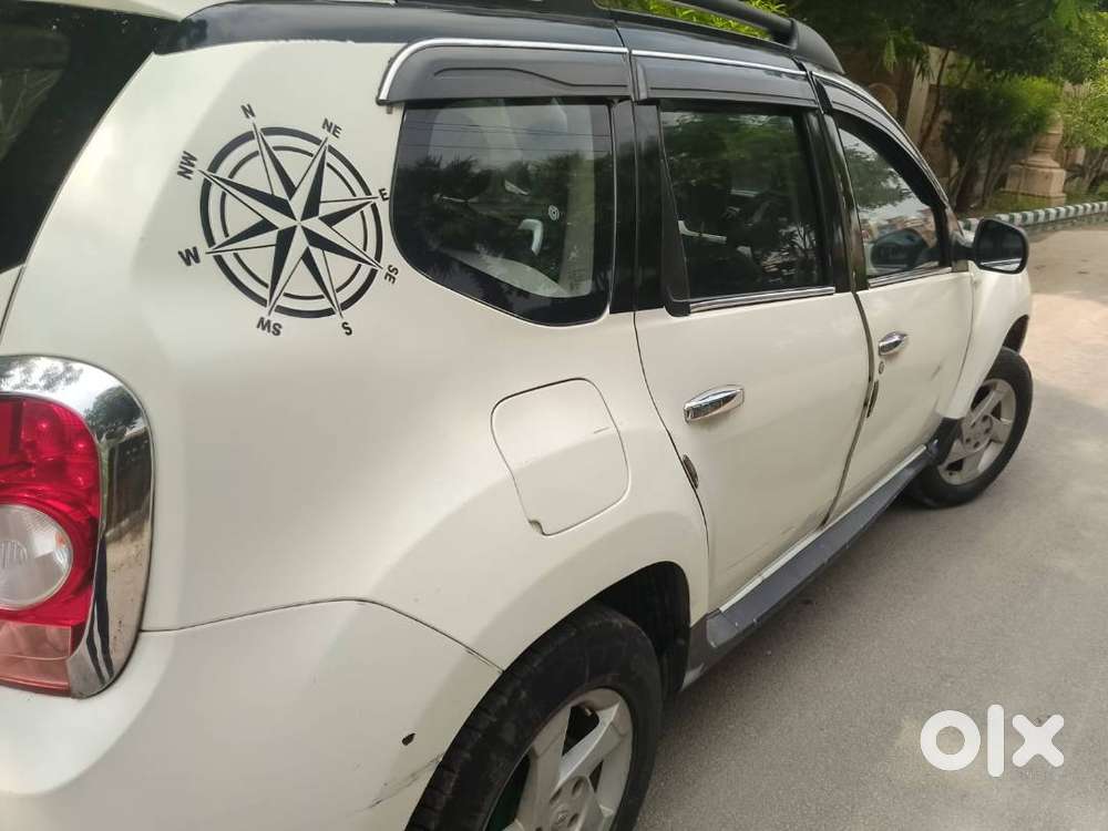 Duster Petrol Car On Sale