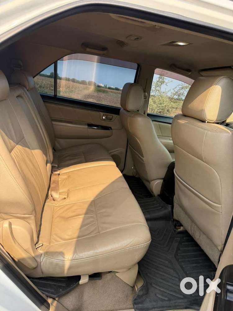 Toyota Fortuner 2015 Diesel Well Maintained