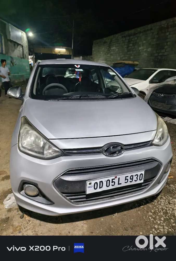 Hyundai Xcent 2015 Diesel Well Maintained