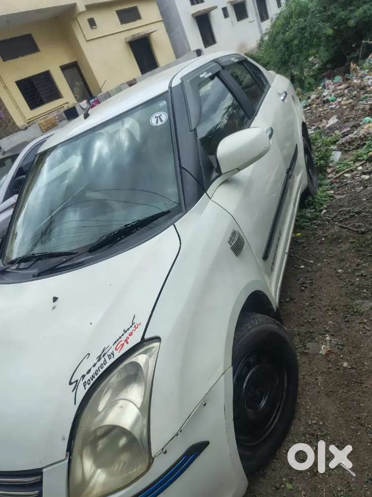 Maruti Suzuki Swift Dzire 2011
