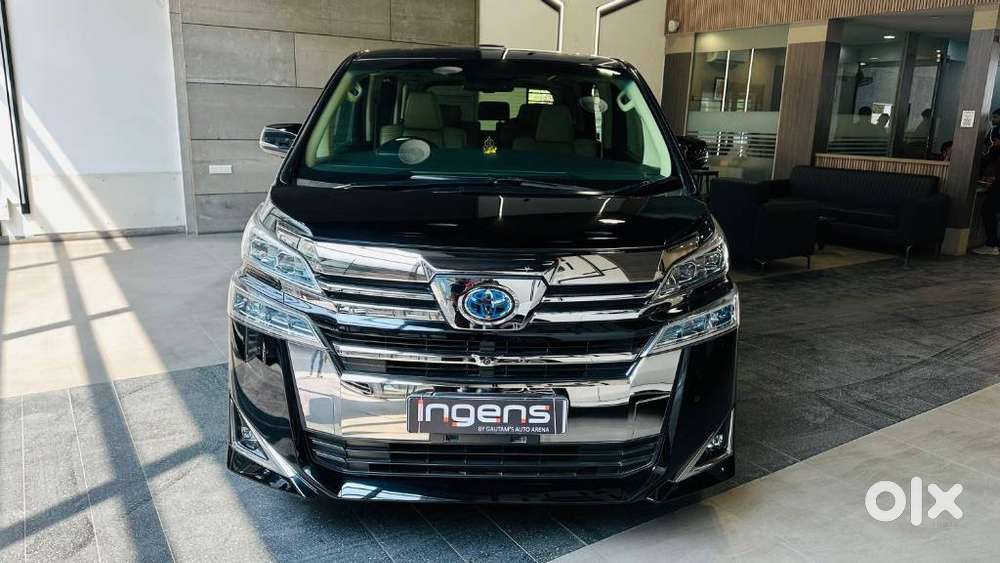 Toyota Vellfire 2.5 Executive Lounge, 2021, Petrol