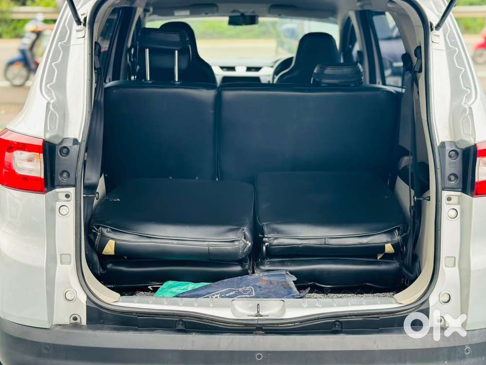 Renault Triber Rxz, 2019, Petrol