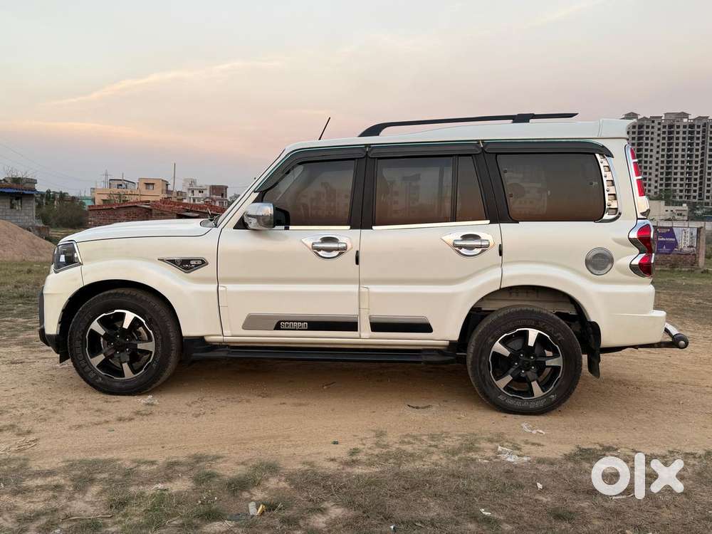 Mahindra Scorpio Classic 2.2 S 11 Mt 7 Str, 2023, Diesel