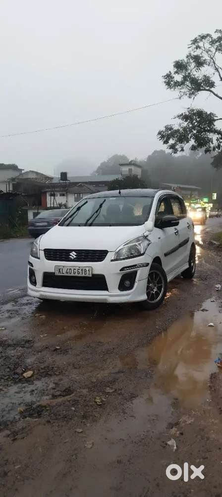 Maruti Suzuki Ertiga 2012
