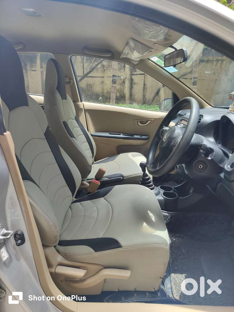 Honda Brio V Mt, 2014, Petrol