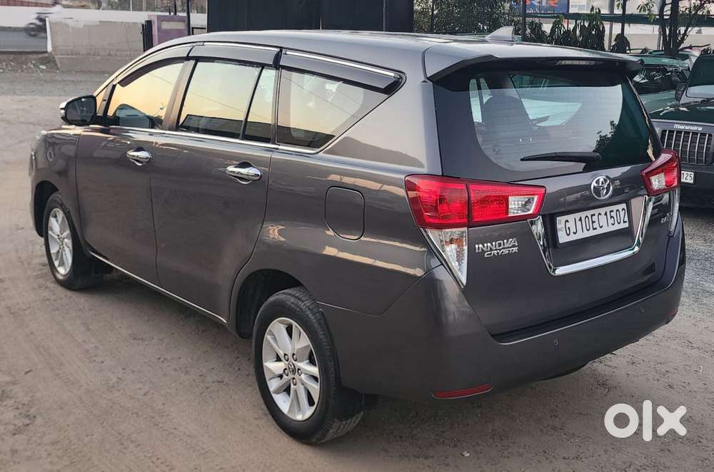 Toyota Innova Crysta 2.4 G Mt, 2017, Diesel
