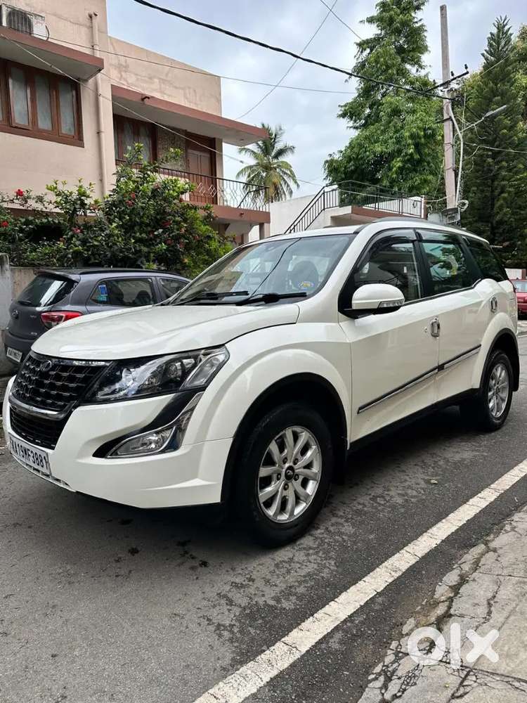 Mahindra Xuv500 W10 2015