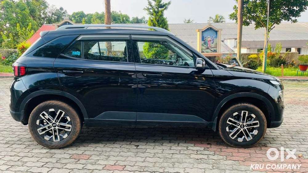 Hyundai Manual Petrol 2022