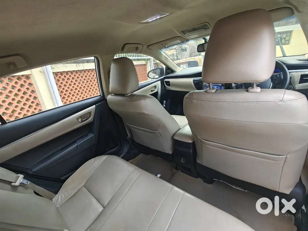 Toyota Corolla Altis 2015