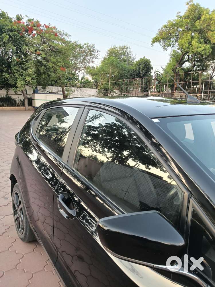 Tata Altroz 1.2 Xz Plus Dark Edition, 2021, Petrol