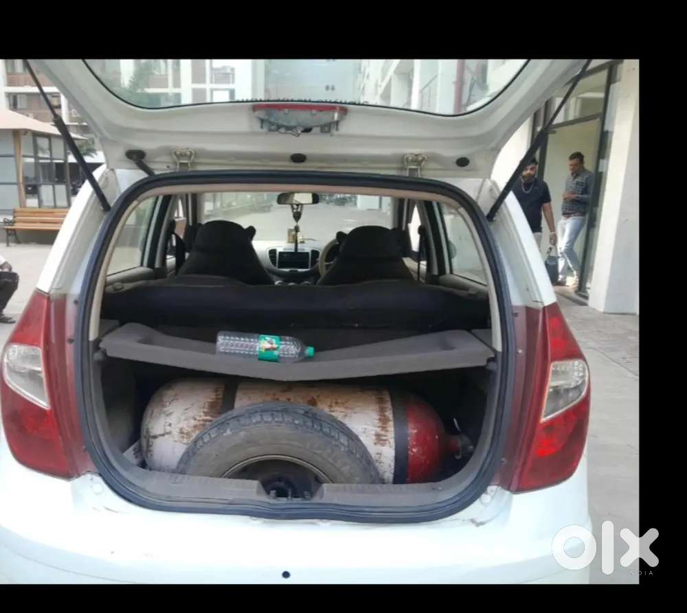 Hyundai I10 2011 A Good Condition Car Petrol+ Cng And Good Milege,musi