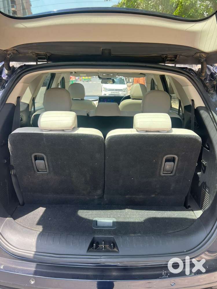 Mahindra Xuv700 Ax7 Luxury Pack Awd, 2022, Diesel