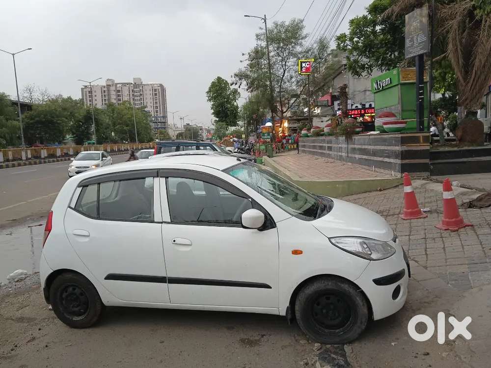 Hyundai I10 2009 Petrol 95000 Km Driven