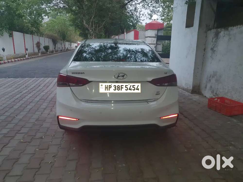 Hyundai Verna 2018 Petrol 48000 Km Driven.