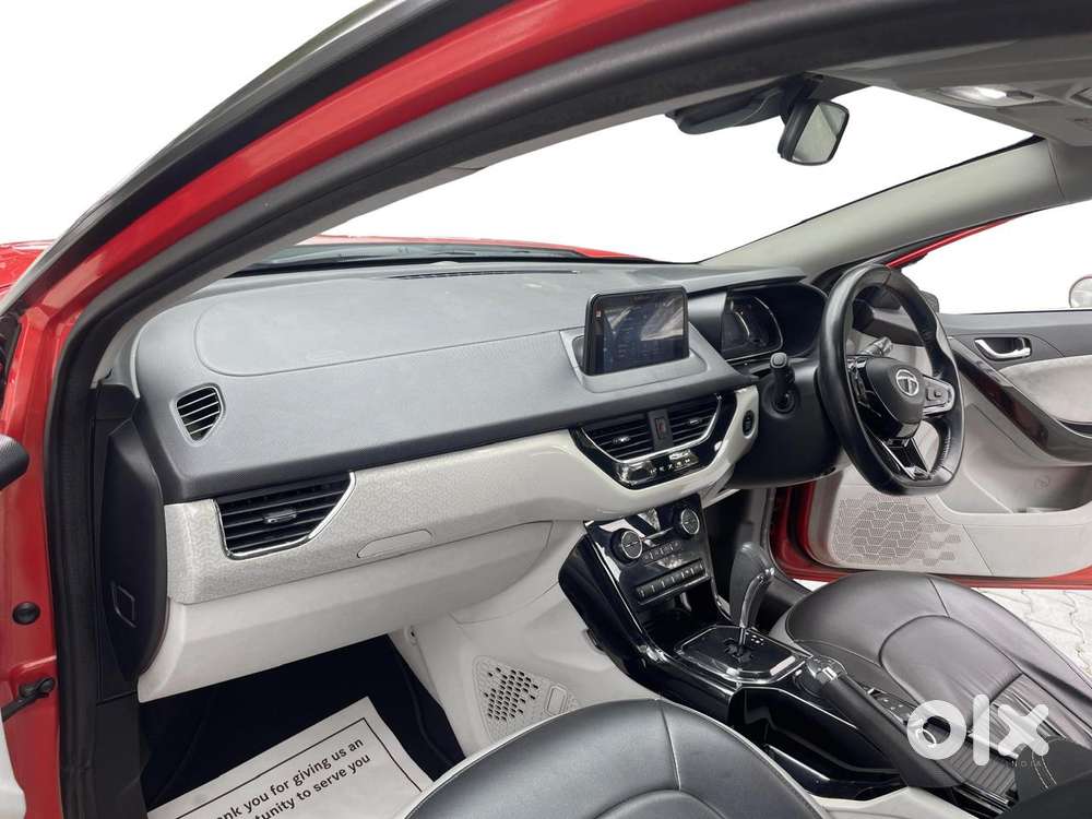 Tata Nexon 1.2 Revotron XZA Plus DualTone, 2021, Petrol