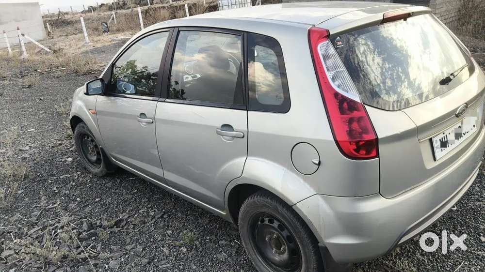 Ford Figo Diesel Zxi 2011