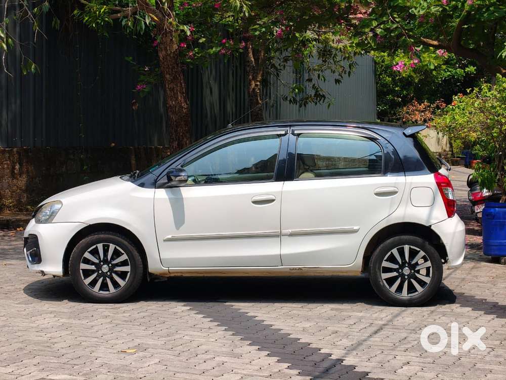 Toyota Etios Liva Vxd Dual Tone, 2019, Diesel