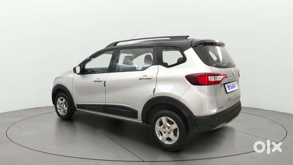 Renault Triber Rxt, 2022, Petrol