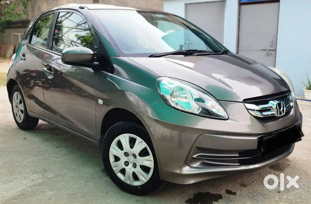 Brio With New Insurance,all New 5 Tyres, Android Music System Camera