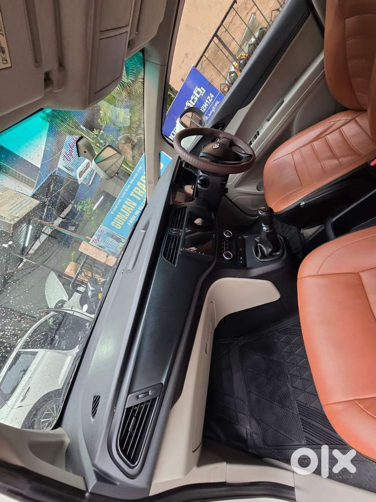Mahindra Marazzo M2 8str, 2023, Diesel