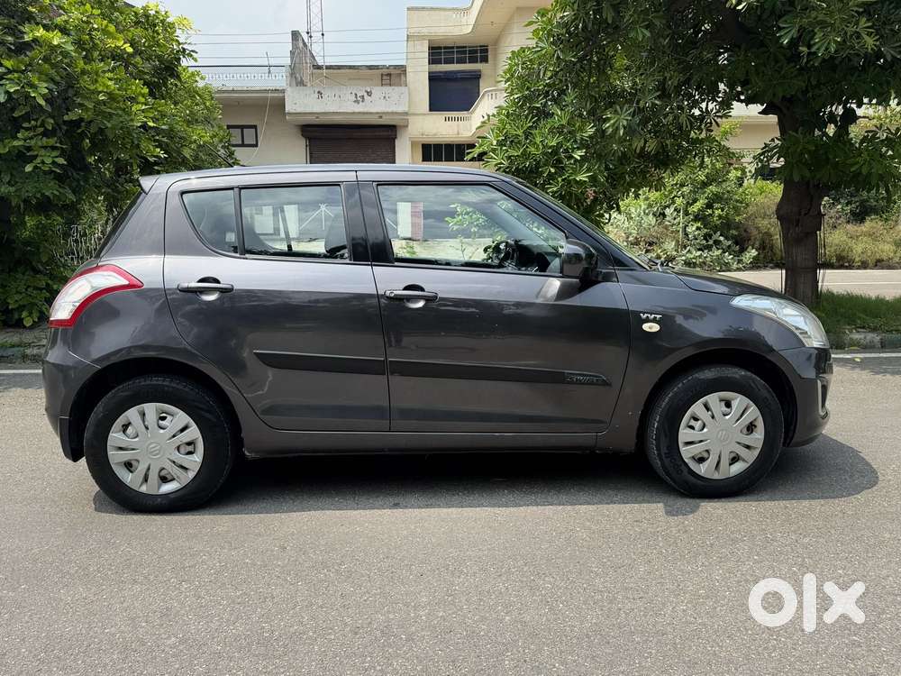 Maruti Suzuki Swift Lxi Optional-o, 2017, Petrol
