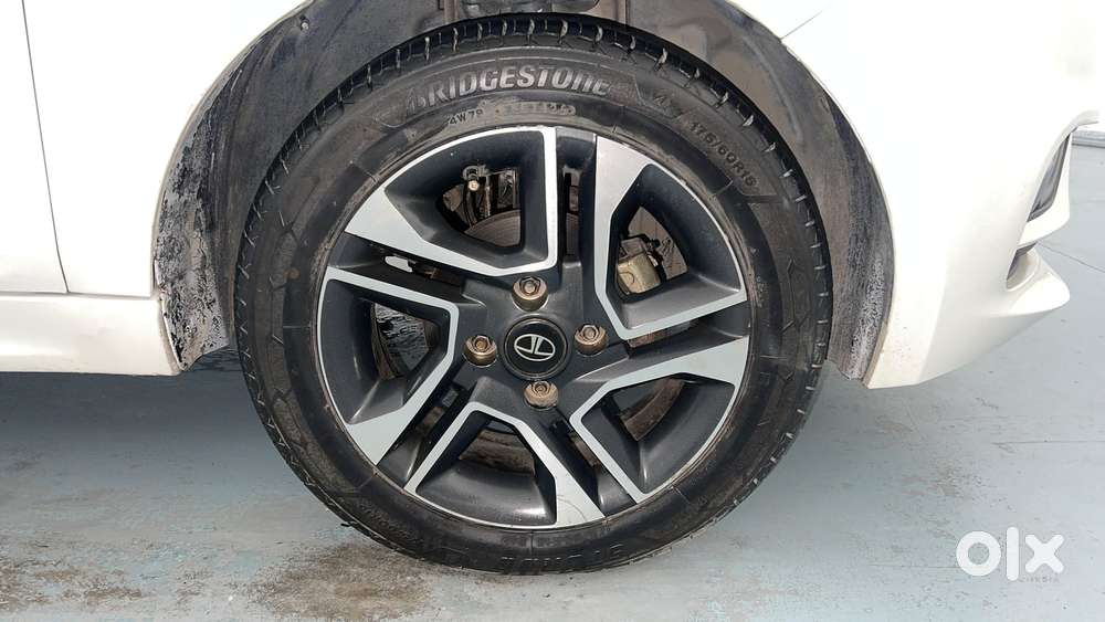 Tata Tiago 1.2 Revotron Xz Plus Dual Tone, 2021, Petrol