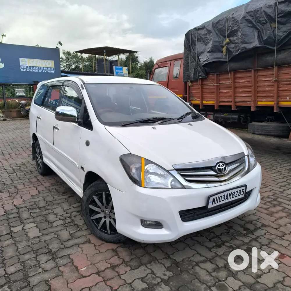 टोयोटा इनोव्हा