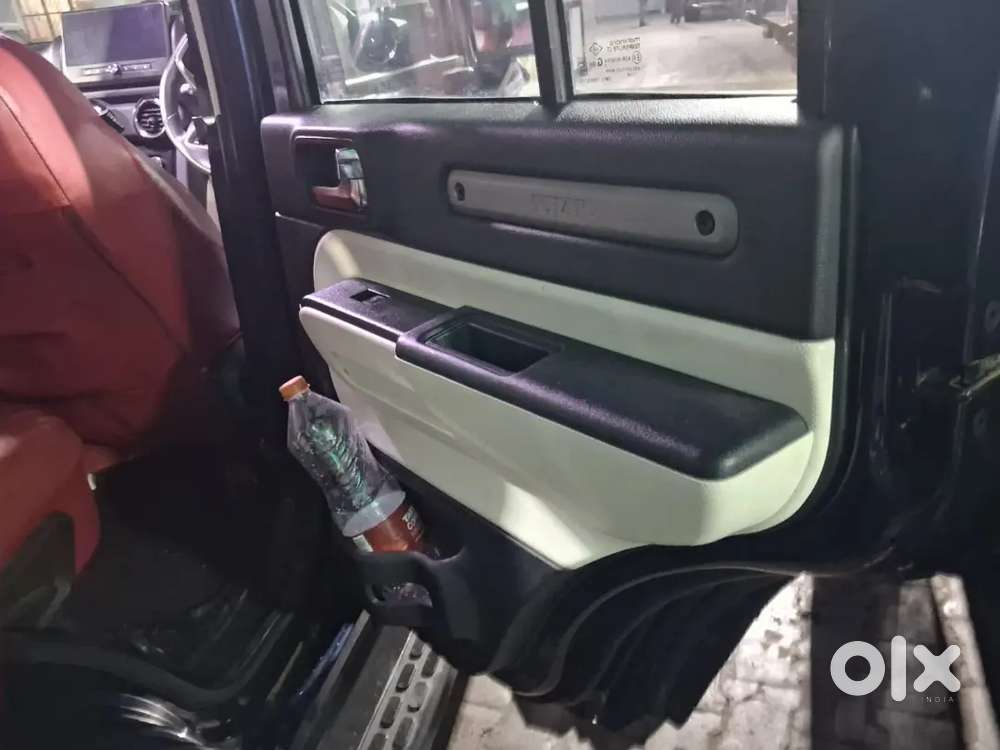 Mahindra Thar Roxx Petrol 2024