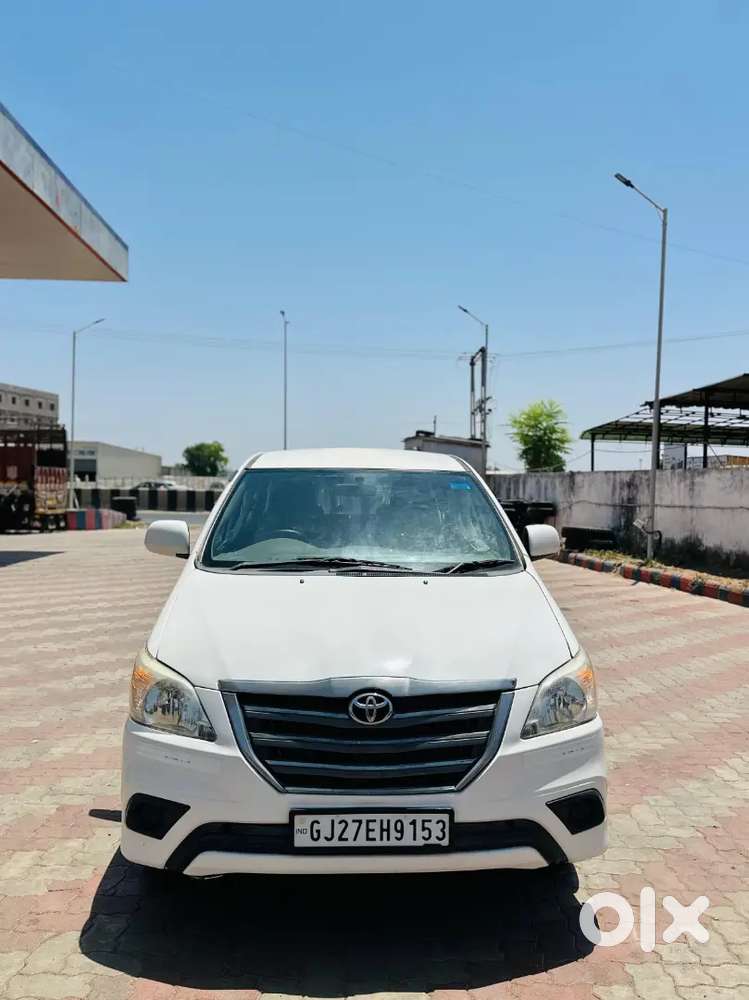 Toyota Innova 2014