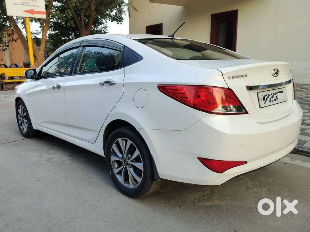 Hyundai Verna 1.6 Sx Crdi At, 2015, Diesel