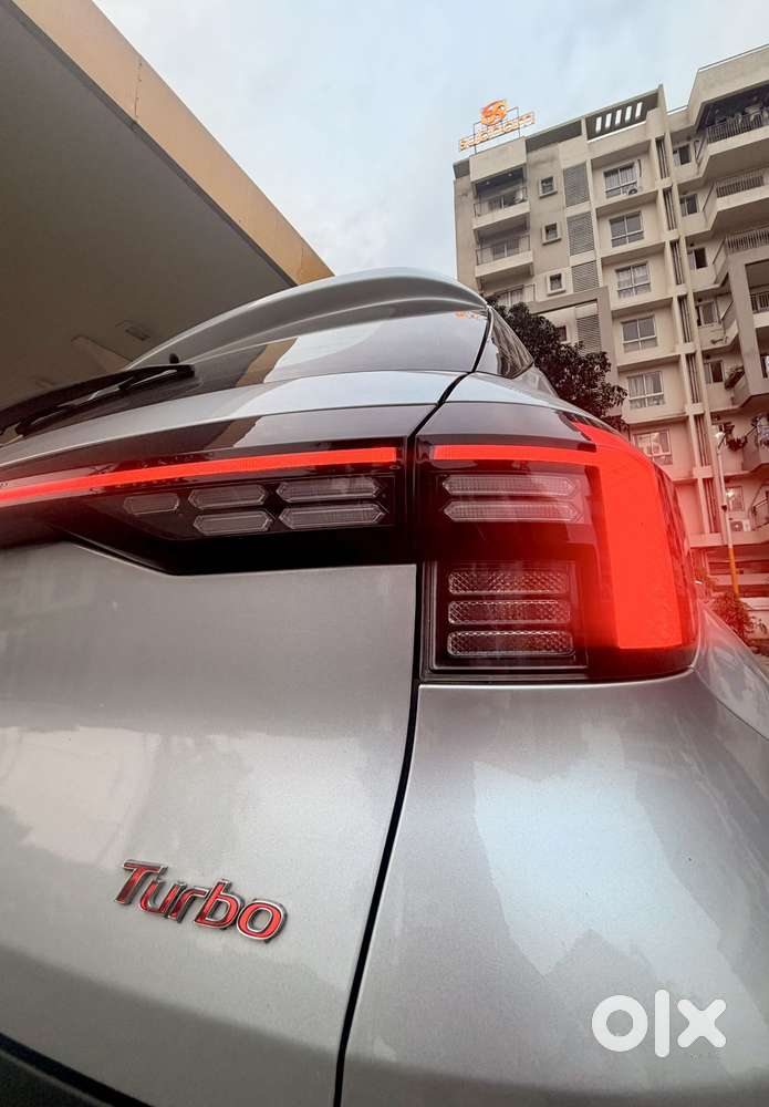 Hyundai Venue 1.0 Sx (o) Turbo Imt, 2023, Petrol