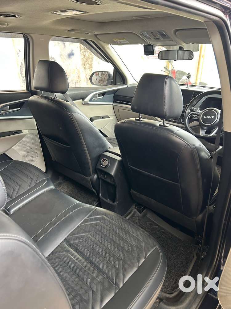 Kia Carens Petrol 2024