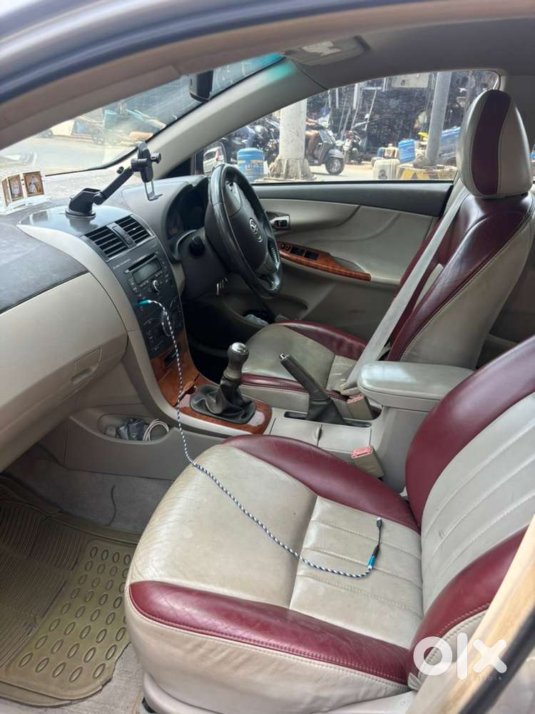 Toyota Corolla Altis 2010