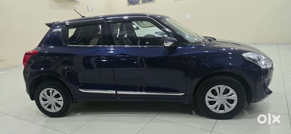 Maruti Suzuki Swift Vvt Vxi, 2022, Petrol