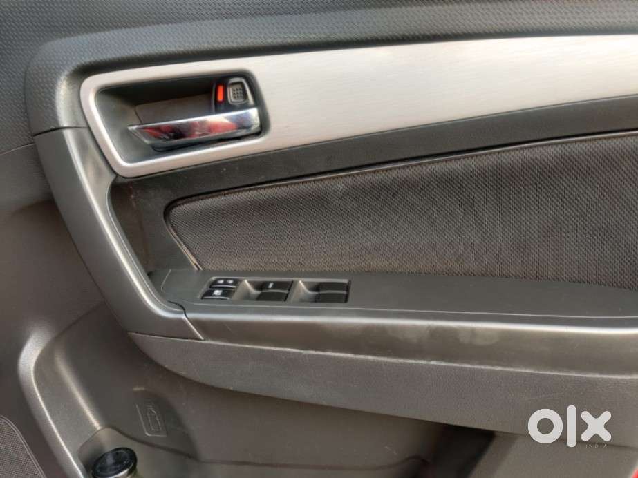 Maruti Suzuki Vitara Brezza Zdi Plus Dual Tone, 2016, Diesel