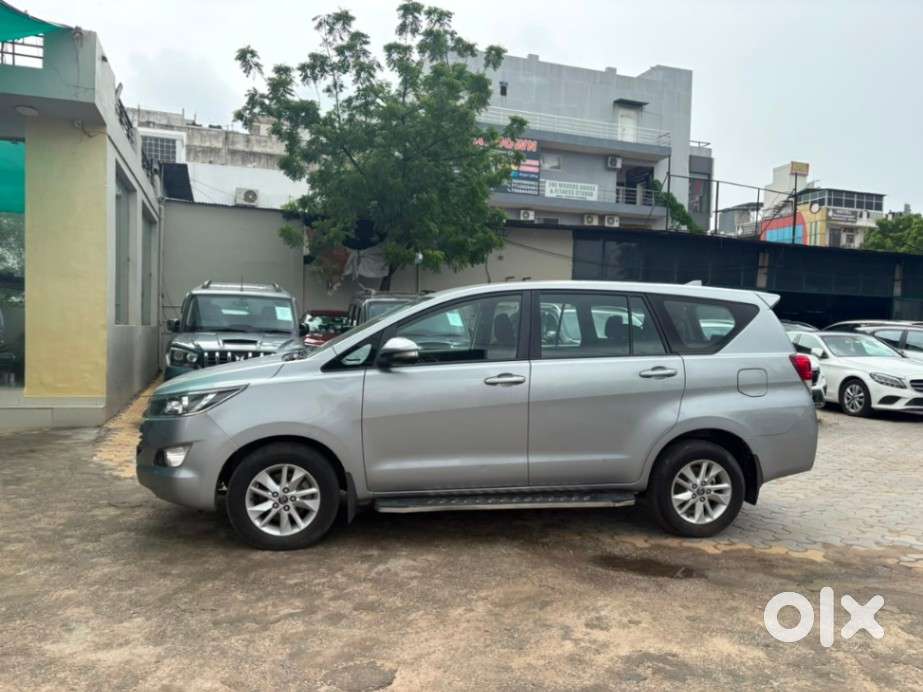 Toyota Innova Crysta 2.8 Gx At, 2017, Diesel