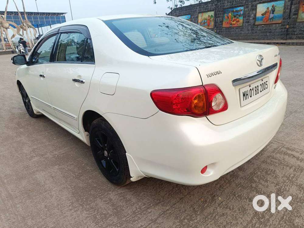 Toyota Corolla Altis G Hv At, 2011, Petrol